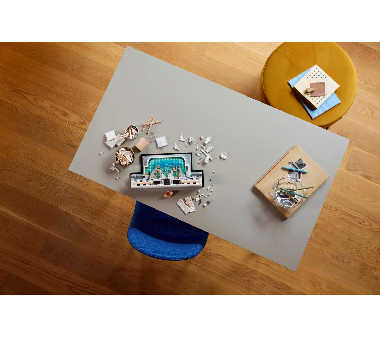 LEGO® Architecture Trevi Fountain Model, Italian Landmark Rome Memorabilia 21062