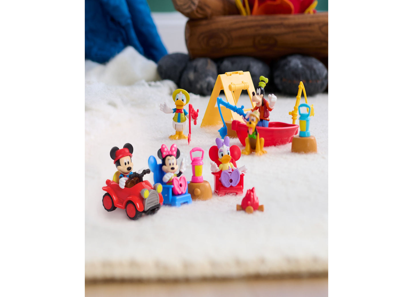 Disney Mickey Mouse Happy Campers Adventure Playset