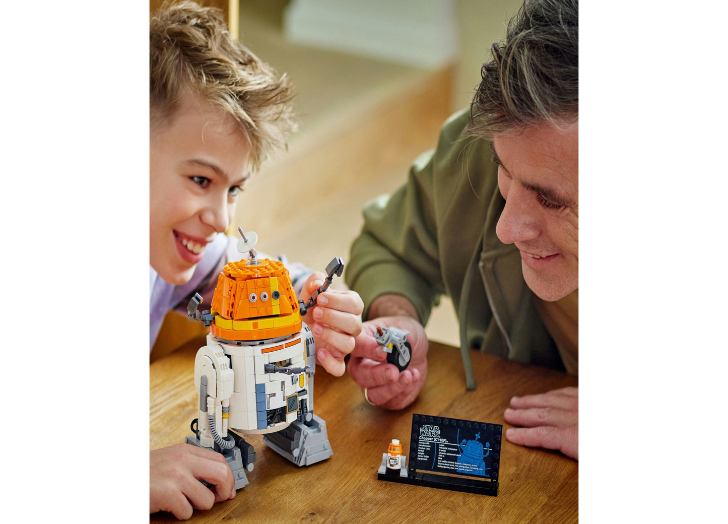 LEGO Star Wars Chopper (C1-10P) Astromech Droid Building Set - 1039 Pieces