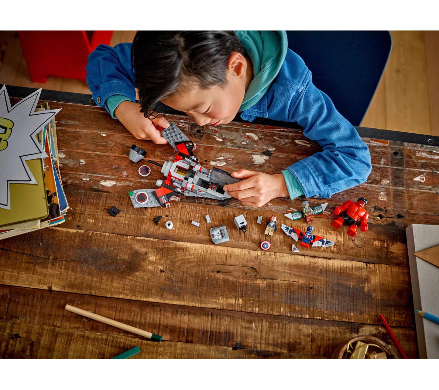 LEGO® Marvel Captain America vs. Red Hulk Battle 76292