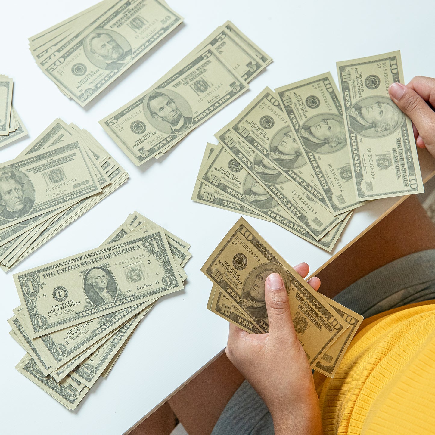 Educational Insights Play Money, Coins & Bills Deluxe Set - Realistic Pretend Currency