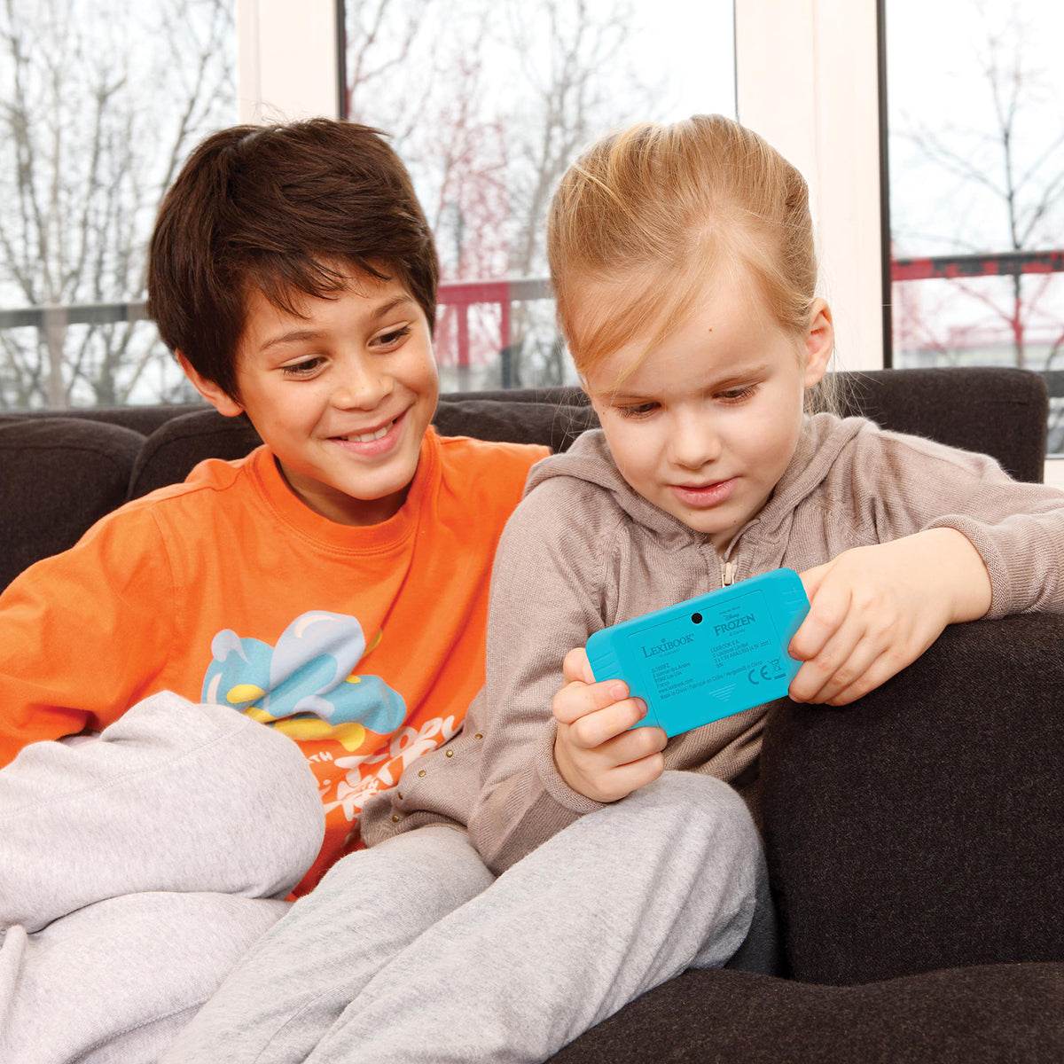 Console de jeux portable La Reine des Neiges Cyber Arcade® Pocket - écran couleur 1.8'' (4,5 cm) 150 jeux dont 10 jeux La Reine des Neiges exclusifs