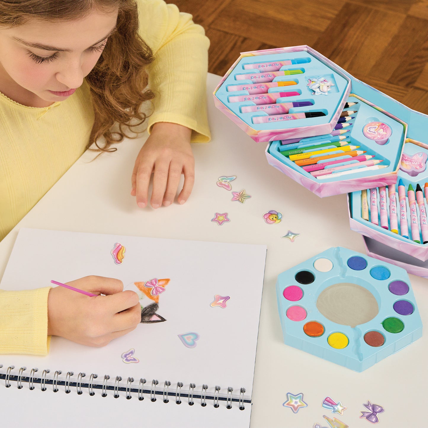 Make It Real Creative Heart Art Studio Set - Hexagon 68pc Kit for Tween Girls