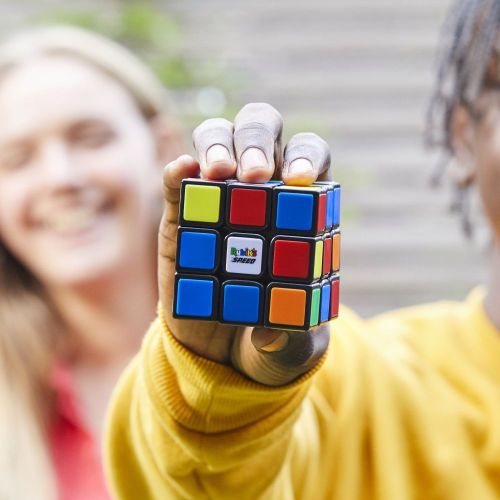 Spin Master Rubik's 3x3 Speed Cube - Blitz Your Brain!