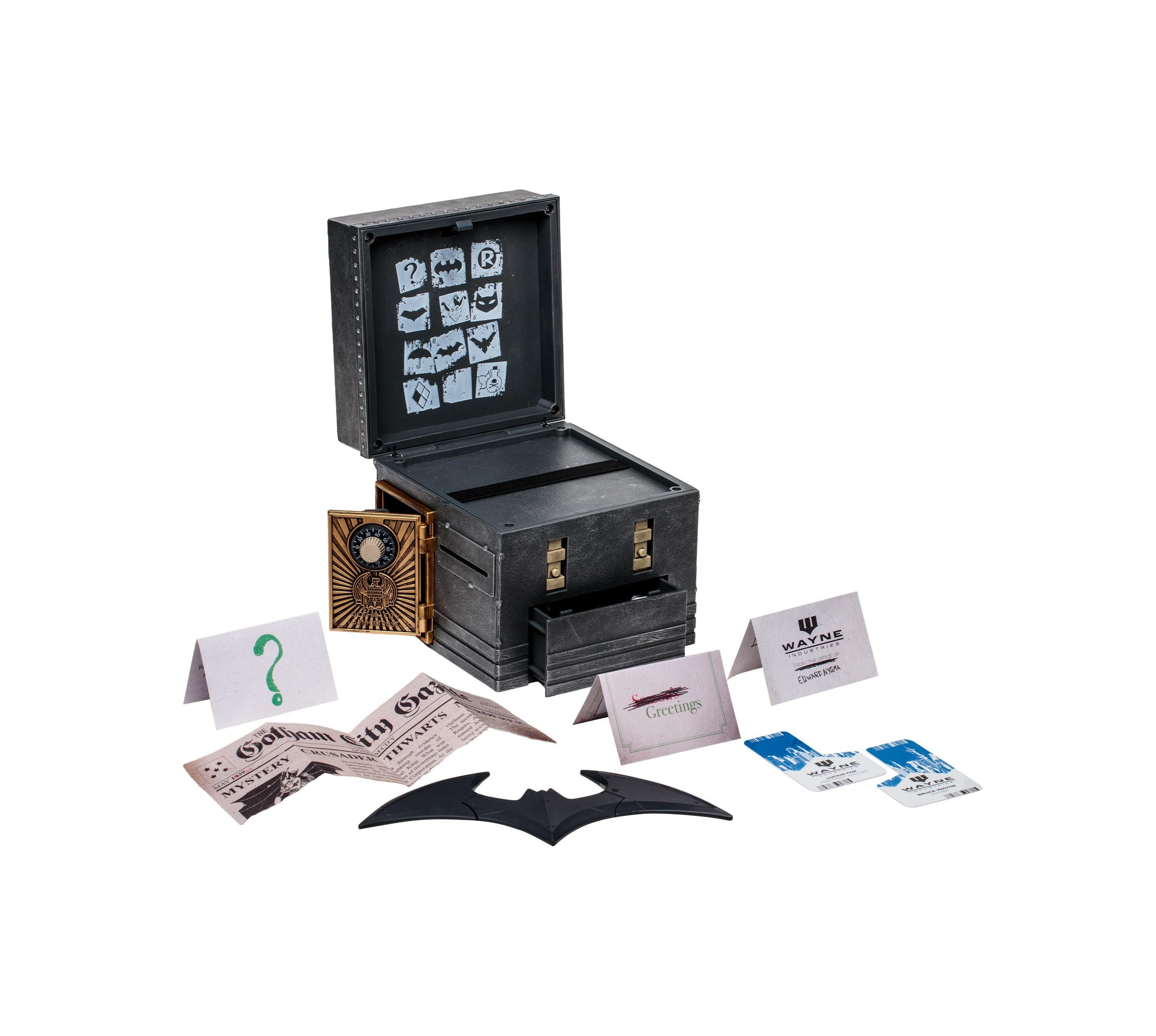 DC Comics The Riddler Puzzle Box, 1:1 Scale Collectible with Batarang ...
