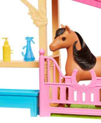 Barbie Mysteries: Renee and The Great Horse Chase Stable Playset