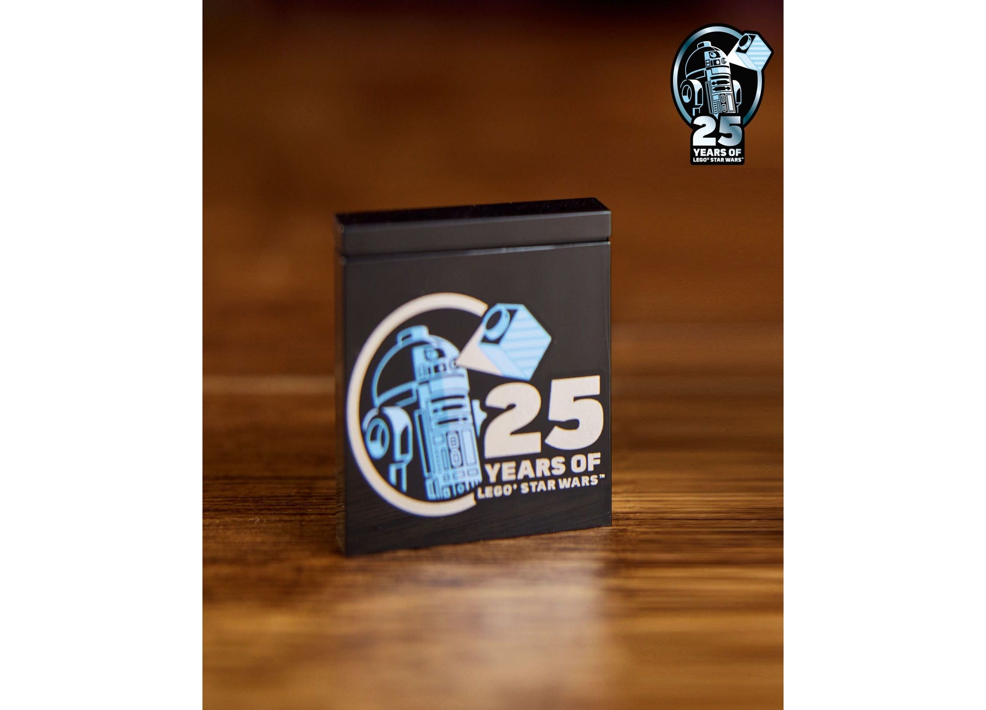 LEGO Star Wars 25 Years C-3PO Buildable Droid Figure 75398 box packaging