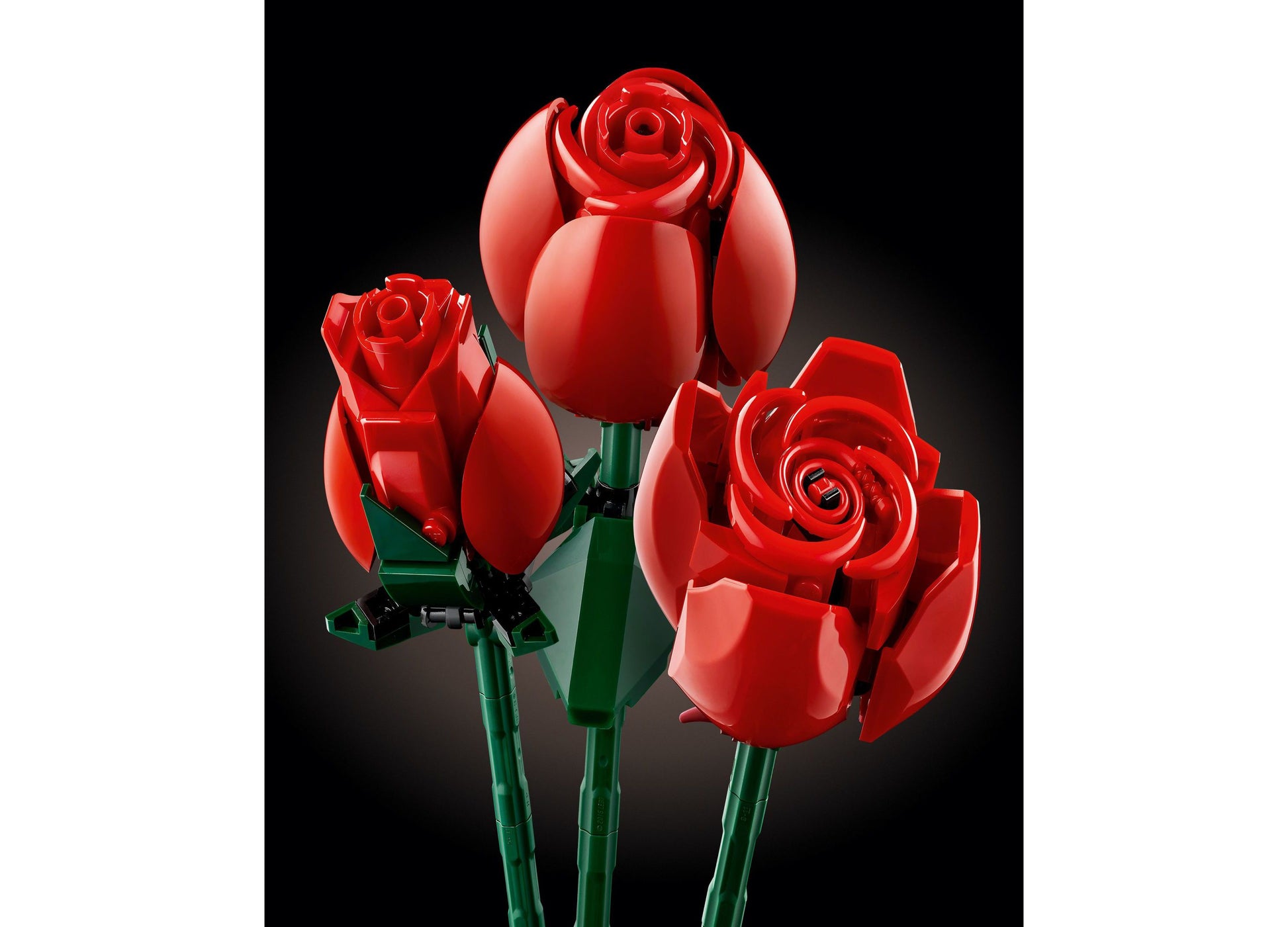 LEGO Icons Bouquet of Roses 10328 Buildable Floral Display – Toys