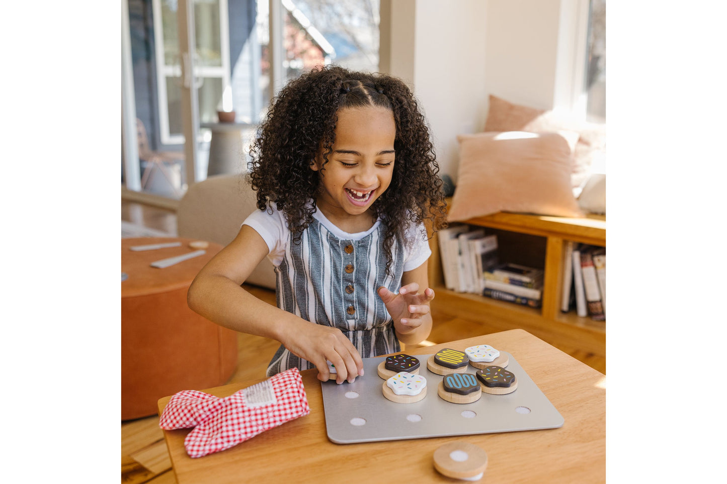 Melissa & Doug Slice and Bake Cookie Set with wooden cookies and play mat