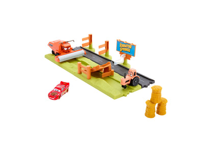 Disney and Pixar Cars Frank Escape and Stunt Race Playset