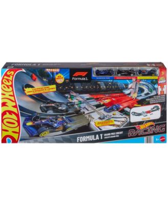 Hot Wheels 1:64 Scale Formula 1 Grand Prix Circuit Track Set