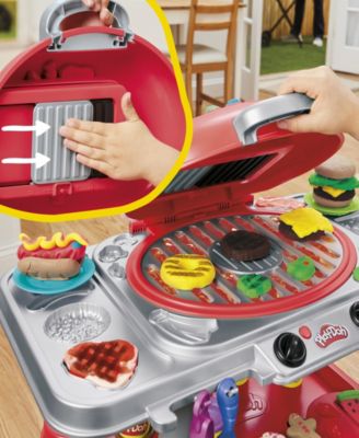 Play-Doh Sizzlin' Grill BBQ Playset with Sizzling Lights & Sounds