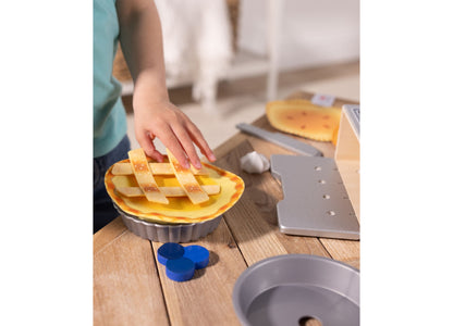 Melissa & Doug Doughlicious Cook, Bake & Serve Pretend Play Set