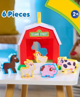 Sesame Street Elmo's Learn and Sort Barn - Interactive Shape Sorter