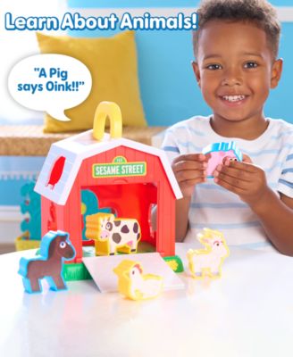 Sesame Street Elmo's Learn and Sort Barn - Interactive Shape Sorter