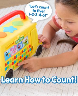 Sesame Street Elmo's Interactive Learn and Go School Bus