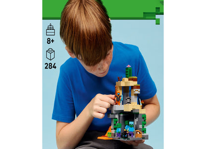 LEGO Minecraft Zombie Dungeon Adventure Set 21587 - 284 Pieces