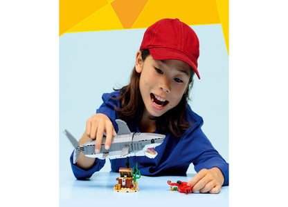 LEGO Creator Fierce Shark and Treasure Chest Building Set 31381 - 379 Pieces