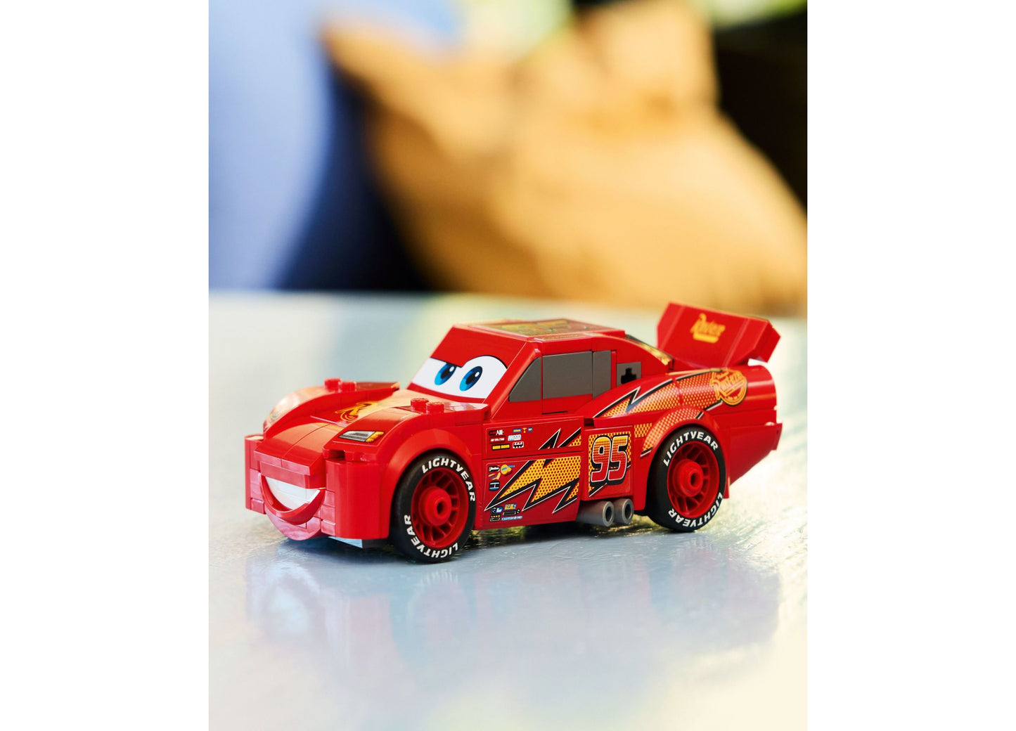 LEGO Speed Champions Lightning McQueen 270-Piece Disney Pixar Car Model Kit