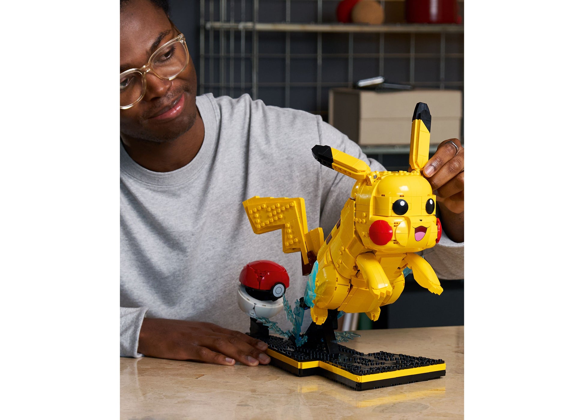 LEGO Pokémon Pikachu 72152 buildable figure with Poké Ball, yellow and black pieces