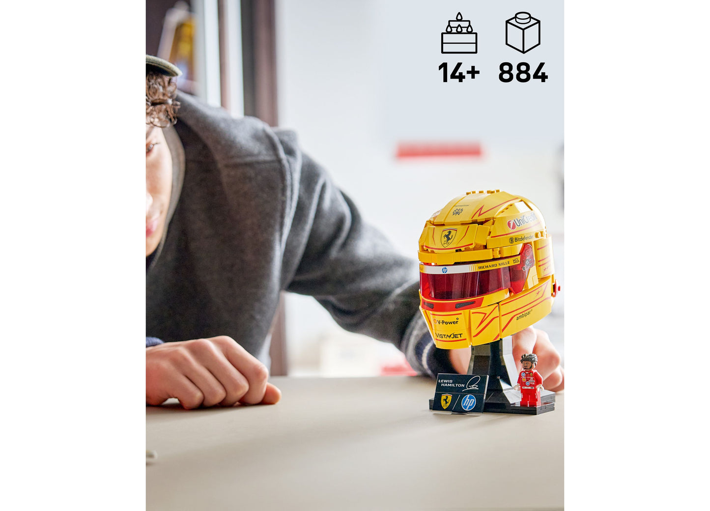 LEGO Scuderia Ferrari HP Lewis Hamilton Helmet 43022 yellow and red racing helmet set