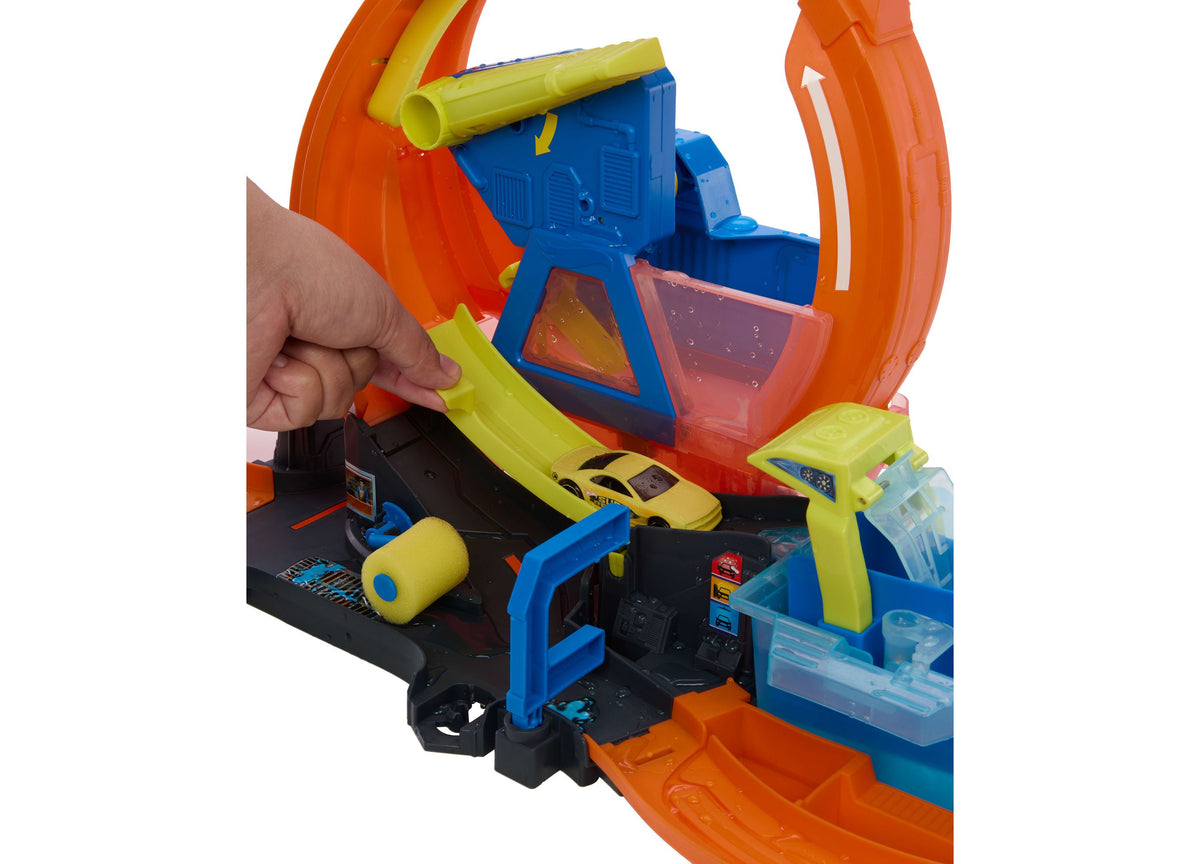 Hot Wheels Color Shifters Mega Loop Car Wash Playset with yellow car and orange loop track