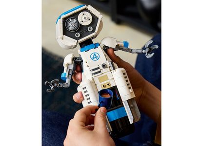 LEGO Marvel Fantastic Four H.E.R.B.I.E. 76339 robot toy in white and blue held in hands