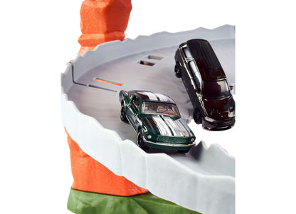 Matchbox 1:64 Scale Movie Helicopter Escape Playset with two die-cast cars on white track
