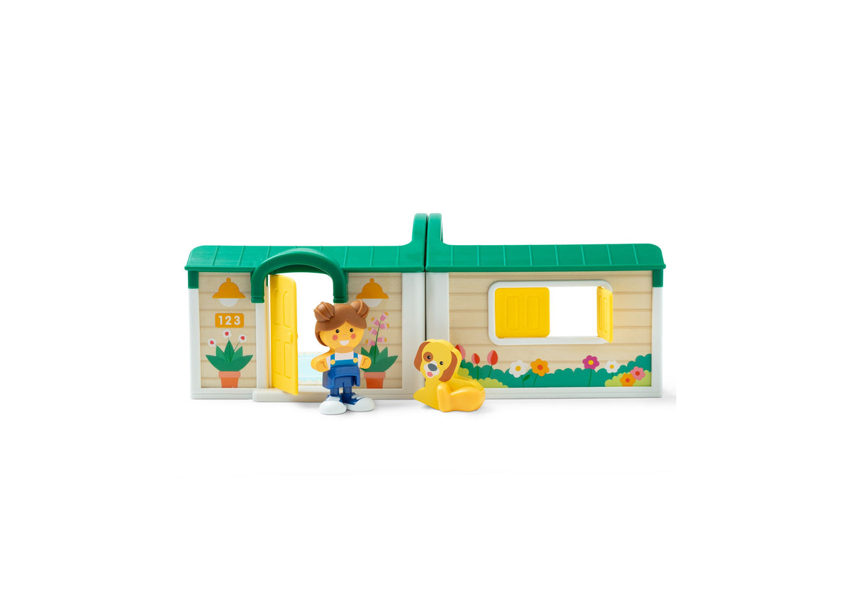 Melissa & Doug Cheery Lane Fold-Out Rooms House with two figures and green roof