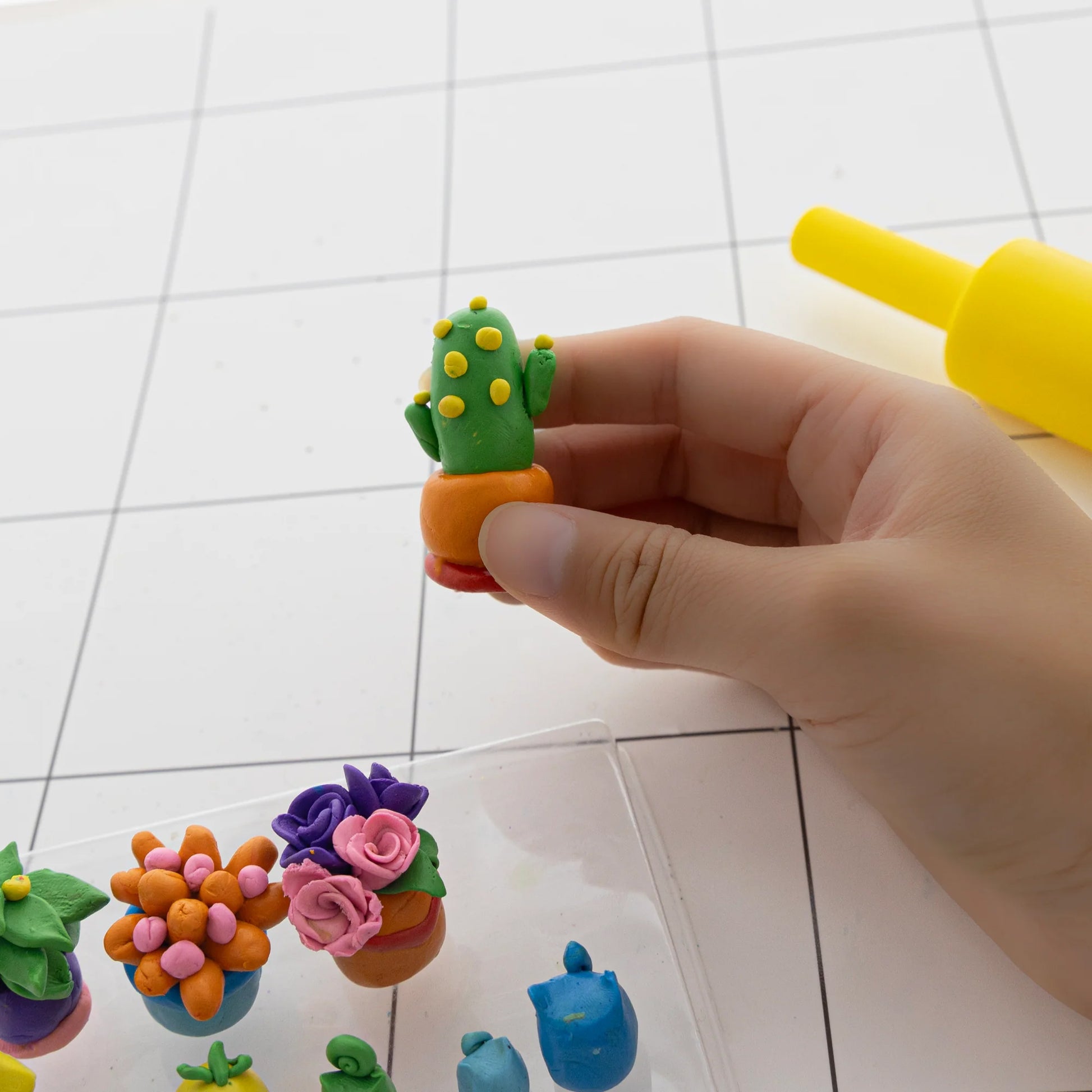 BAZIC Products Rainbow Delight Modeling Clay Sticks - 8 Vibrant Colors, 24 Packs