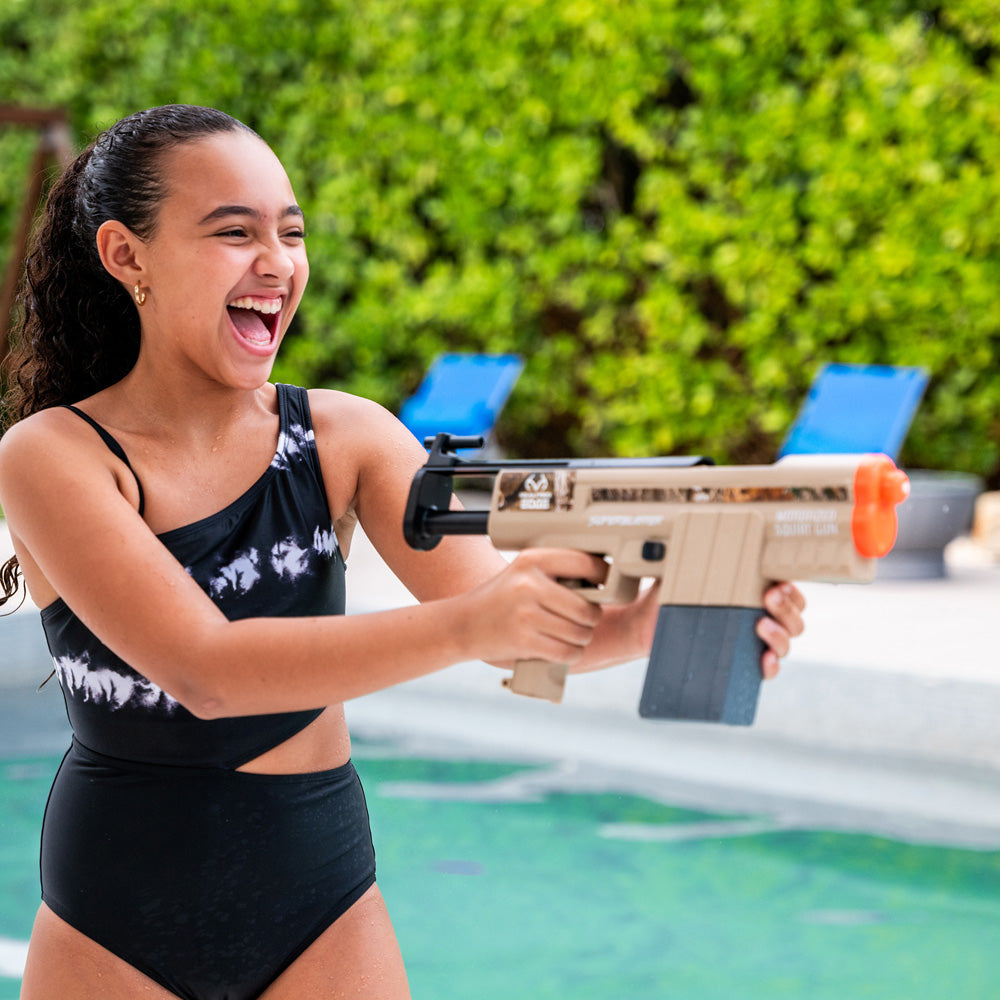 Realtree Super Blaster Electronic Motorized Squirt Gun