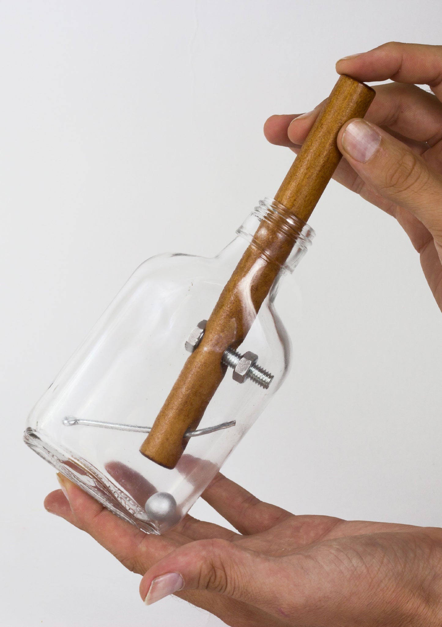 Great Minds Churchill Inspirational Bottle - Brainteaser Puzzle