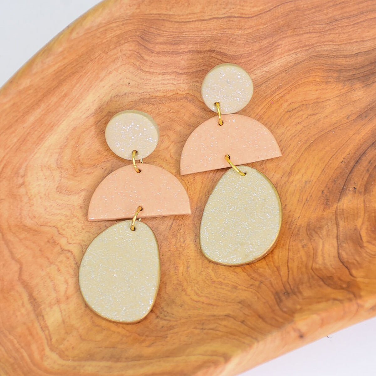 Sculpey Premo Metallics & Glitters multipack polymer clay earrings in cream and peach