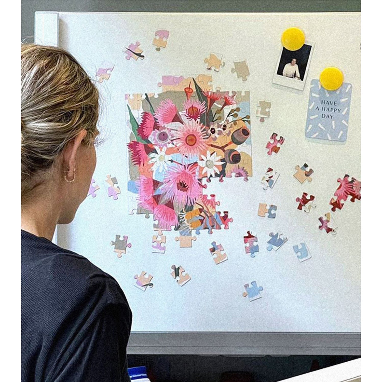 JOS Magnetic Puzzle - Flowering Gum with colorful pink flowers and puzzle pieces