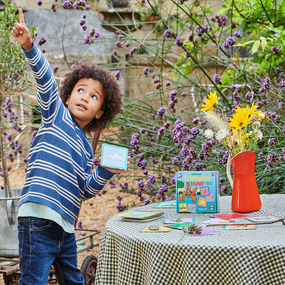 Scavenger Hunt: Multilingual Outdoor Exploration Game