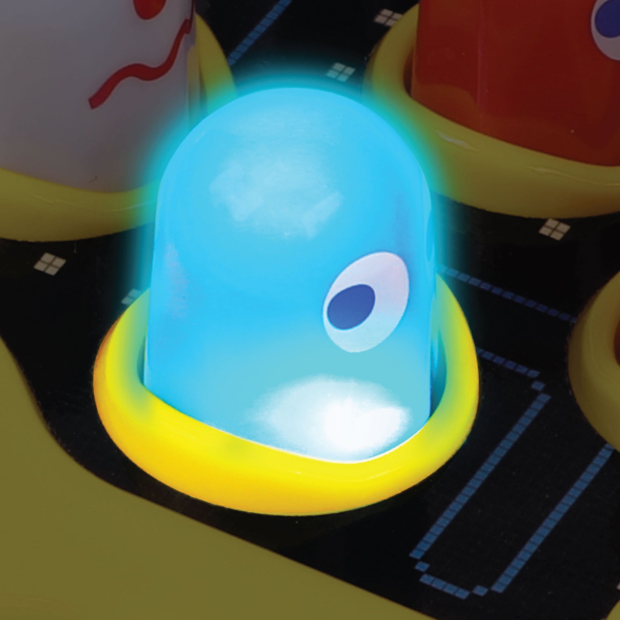 Pac-Man Arcade Smash-A-Ghost Premium Series Tabletop Game – Toys