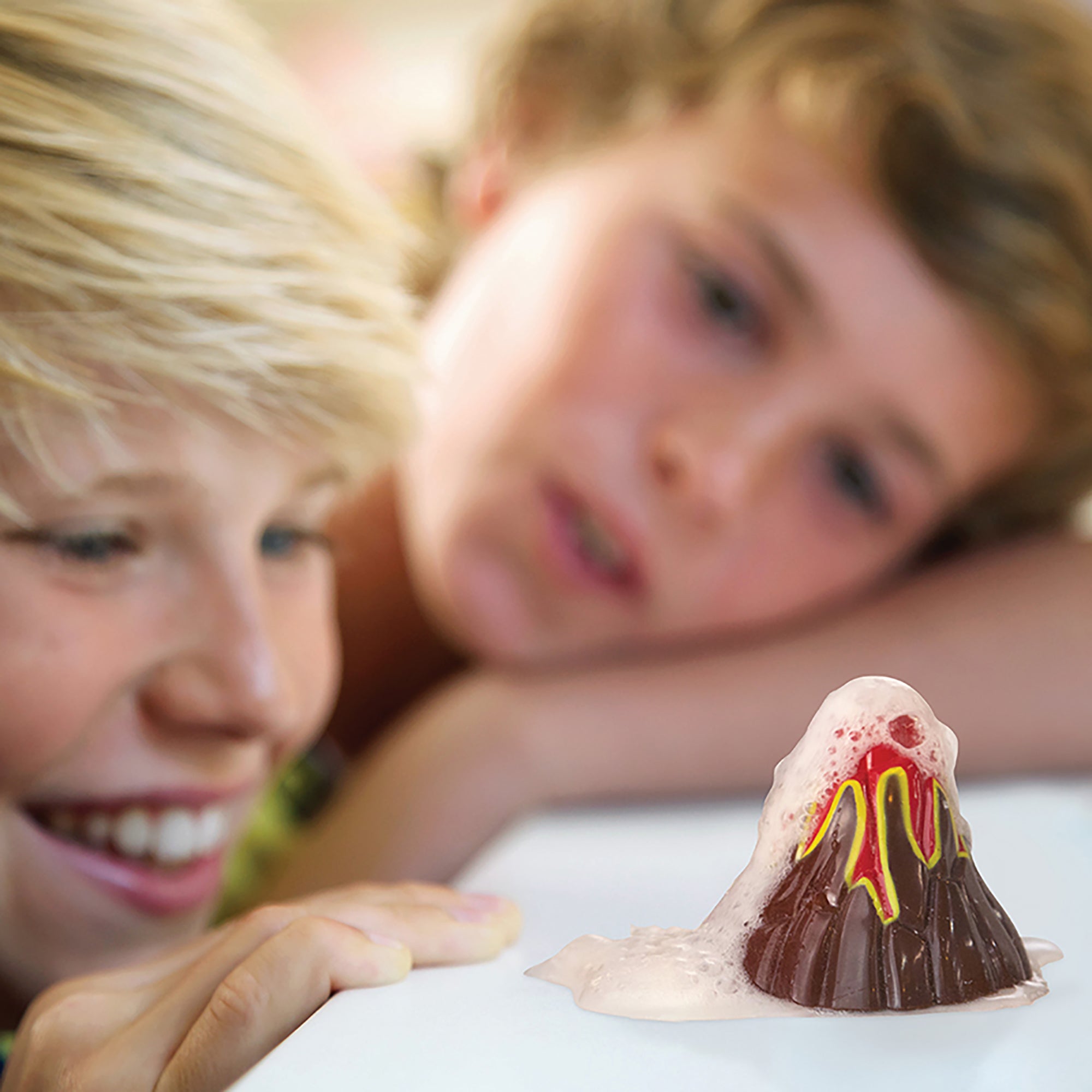 KidzLabs Pocket Volcano Eruption Science Kit – Toys