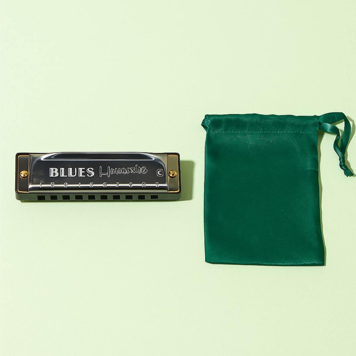 Hinkler Retro Box Harmonica with green velvet pouch