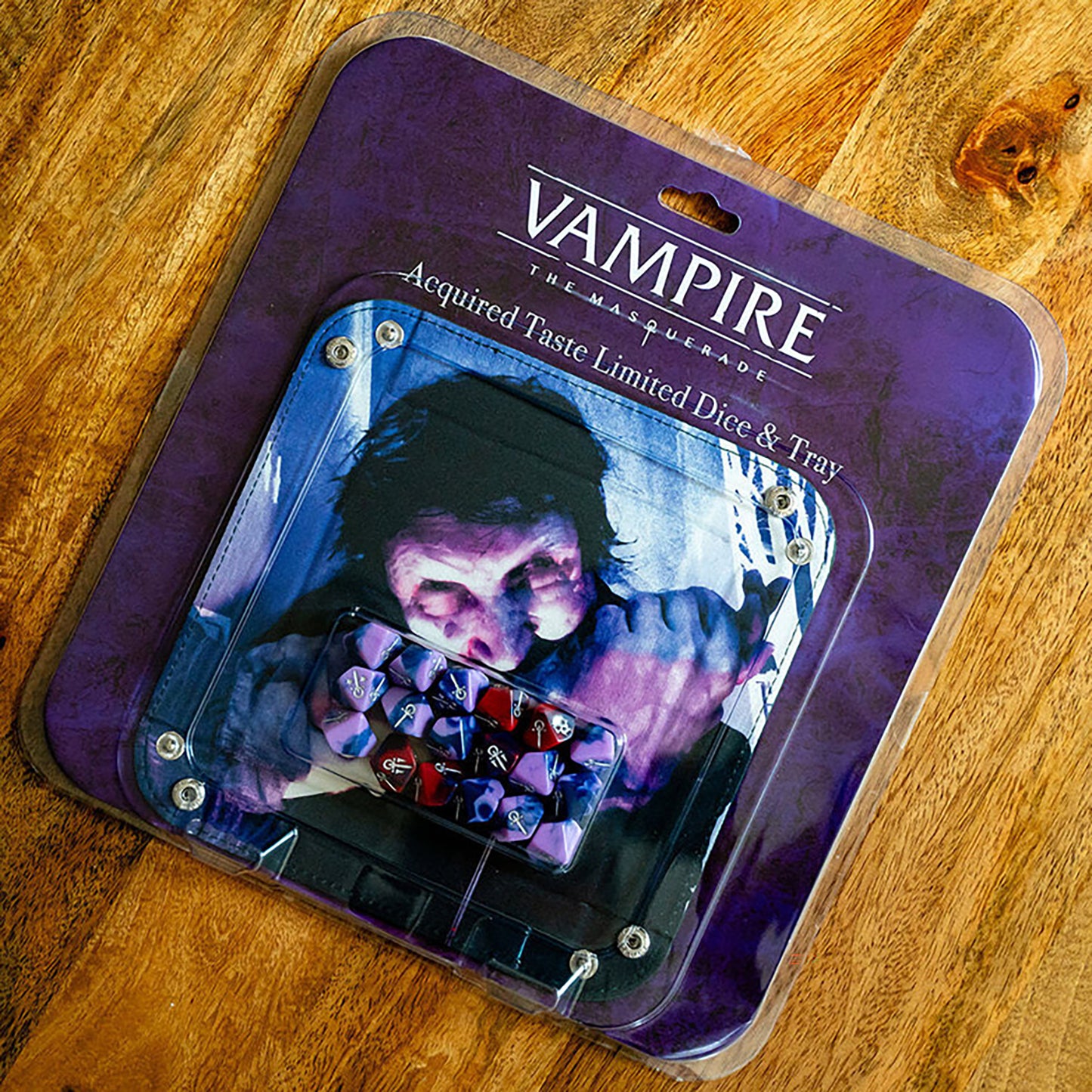 Vampire: The Masquerade 5th Edition - Acquired Taste Limited Dice & Tray Pack