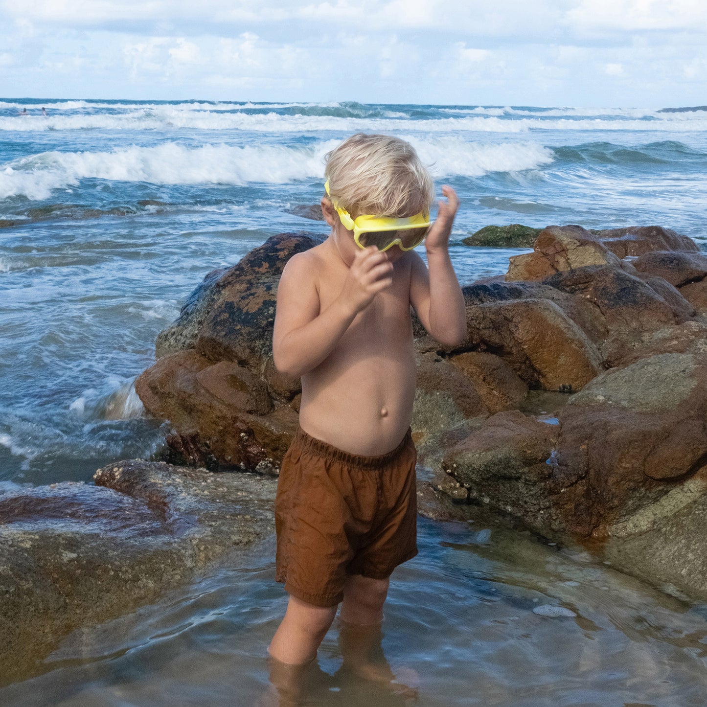 Sunnylife Kids Neon Yellow Shark Swim Mask - Salty The Shark Series - Age 3+