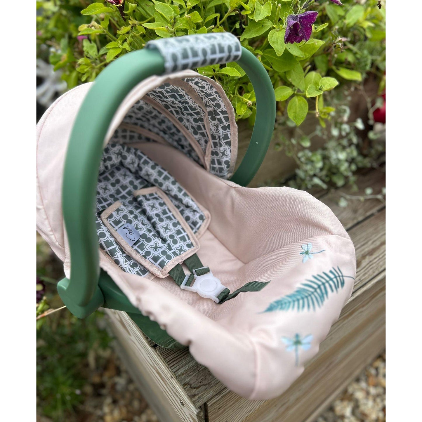 Roma RHS Car Seat Fern with green handle and cream fabric featuring dragonfly design