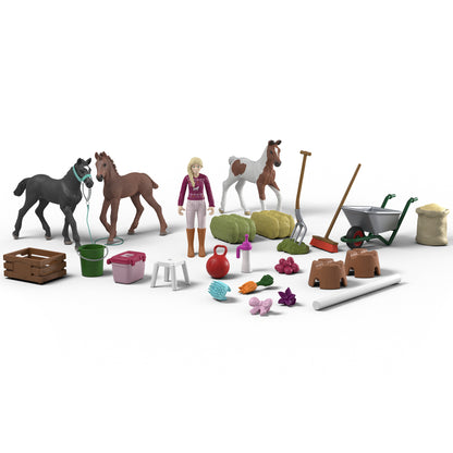 Horse Club Holiday Foal Magic 2025 Advent Calendar with horses, figurine, and farm accessories