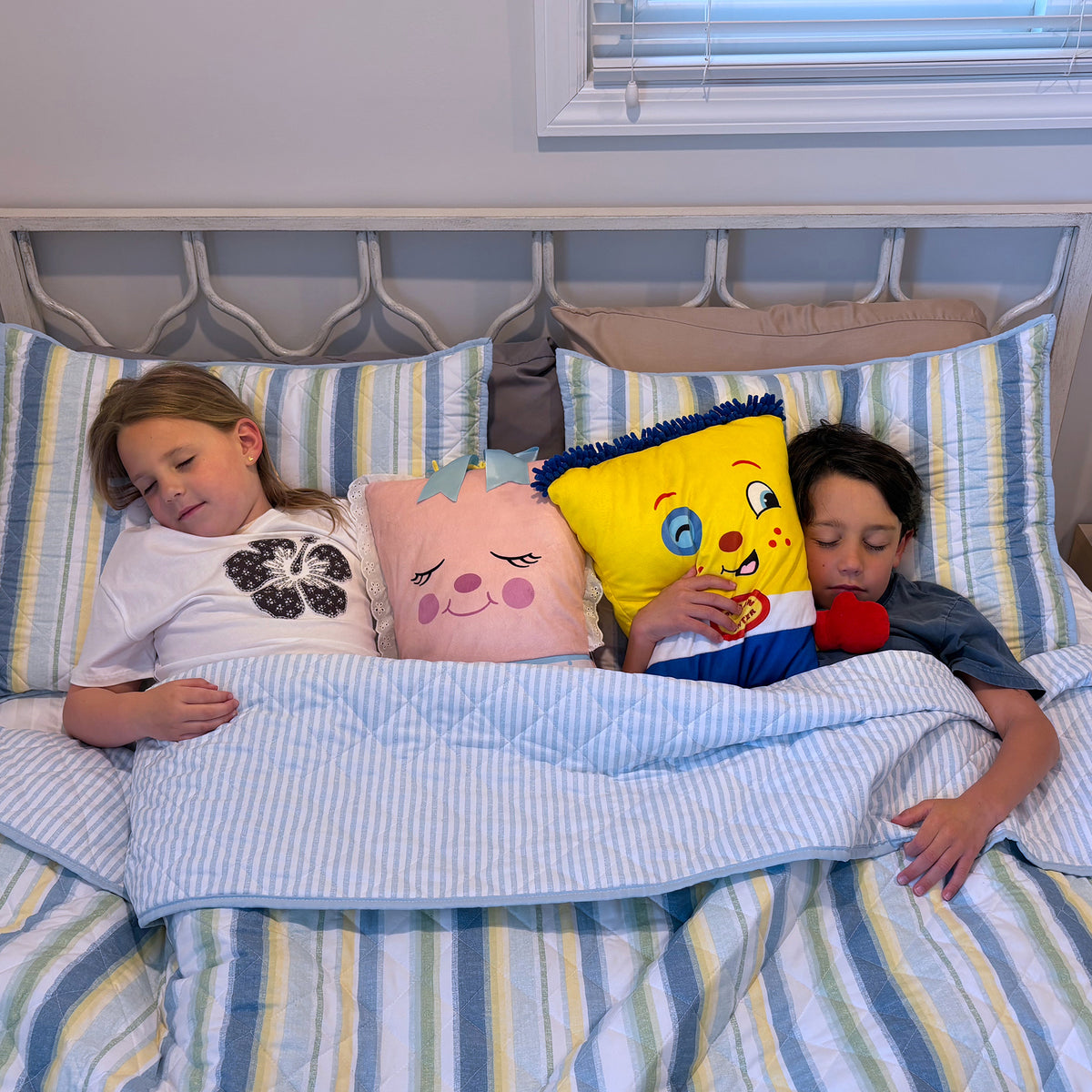 Pillow People Rock-A-Bye Baby – 2-In-1 1980s Nostalgic Plush Toy & Pillow