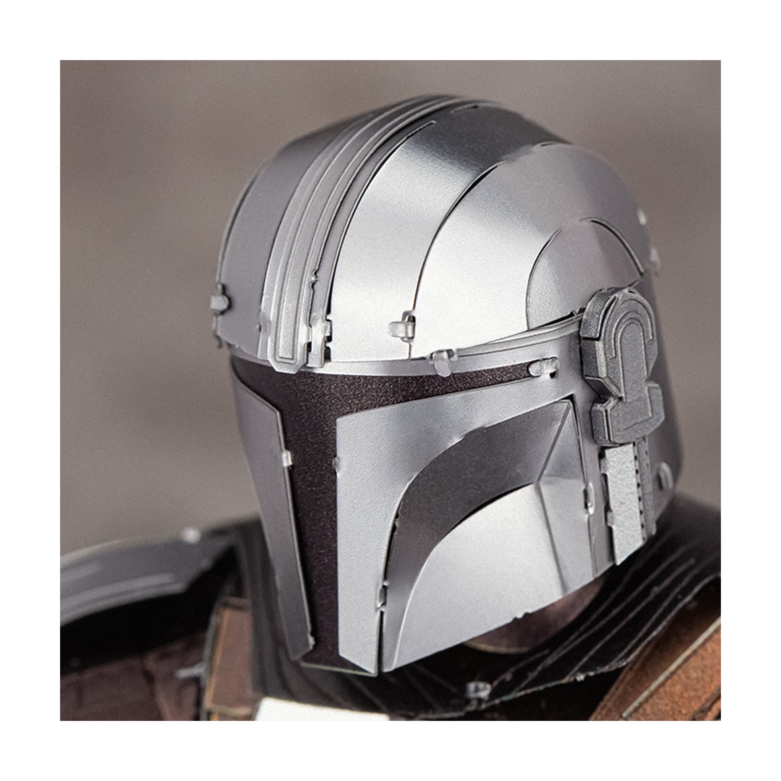 Metal Earth ICONX Premium 3D Model Kit - Star Wars The Mandalorian