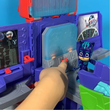 PJ Masks Transforming 2 in 1 Mobile HQ toy review
